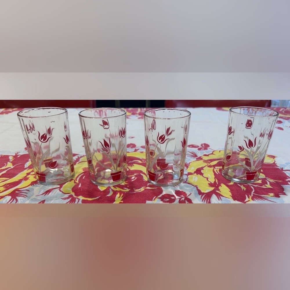Vintage Kraft Swanky Swigs Red White Tulip Flowers Juice Glass Tumblers 4 Pc Set - Picture 8 of 8